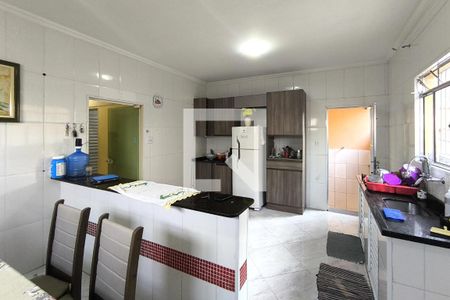 Casa à venda com 176m², 3 quartos e 2 vagas Casa à venda com 176m², 3 quartos e 2 vagasCozinha