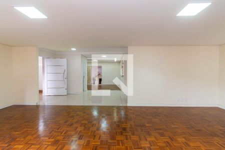 Sala de casa para alugar com 4 quartos, 300m² em Planalto Paulista, São Paulo