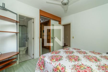 Casa de condomínio para alugar com 247m², 3 quartos e 3 vagasQuarto Suíte