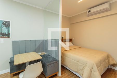 Studio para alugar com 27m², 1 quarto e sem vaga Studio para alugar com 27m², 1 quarto e sem vagaSala/Quarto