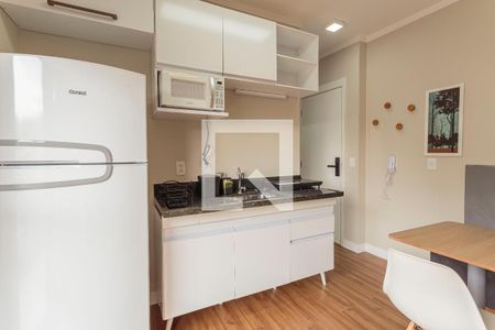 Studio para alugar com 27m², 1 quarto e sem vaga Studio para alugar com 27m², 1 quarto e sem vagaCozinha