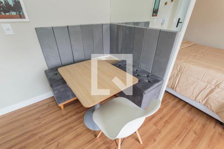 Studio para alugar com 27m², 1 quarto e sem vaga Studio para alugar com 27m², 1 quarto e sem vagaSala/Quarto