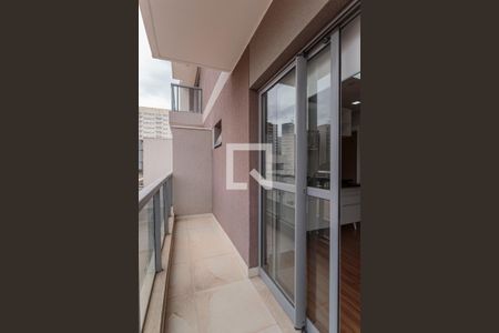 Studio para alugar com 27m², 1 quarto e sem vaga Studio para alugar com 27m², 1 quarto e sem vagaVaranda