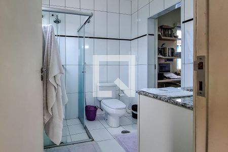 Casa à venda com 220m², 3 quartos e 2 vagas Casa à venda com 220m², 3 quartos e 2 vagasBanheiro