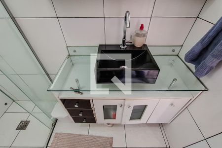 Casa à venda com 220m², 3 quartos e 2 vagas Casa à venda com 220m², 3 quartos e 2 vagasBanheiro de Serviço