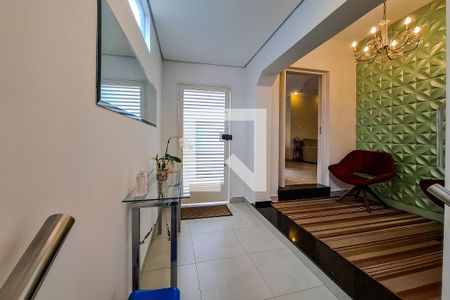 Casa à venda com 220m², 3 quartos e 2 vagas Casa à venda com 220m², 3 quartos e 2 vagasEdícula