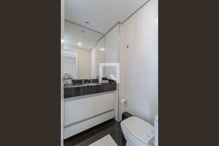 Apartamento à venda com 71m², 2 quartos e 2 vagas Apartamento à venda com 71m², 2 quartos e 2 vagasBanheiro da Suíte