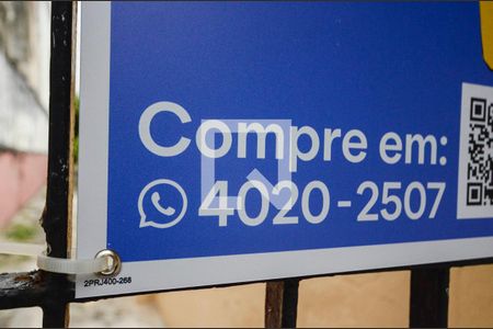 Casa à venda com 72m², 2 quartos e sem vaga Casa à venda com 72m², 2 quartos e sem vagaFachada