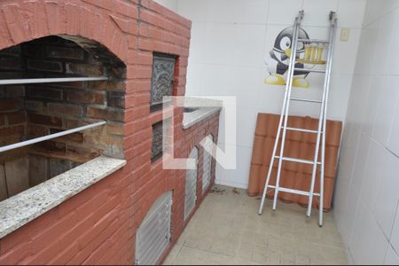 Casa de condomínio à venda com 130m², 3 quartos e 1 vagaChurrasqueira