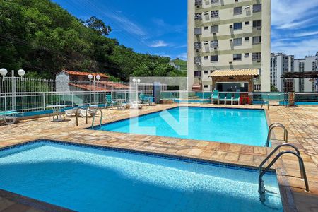Apartamento à venda com 60m², 2 quartos e 1 vagaÁrea comum - Piscina