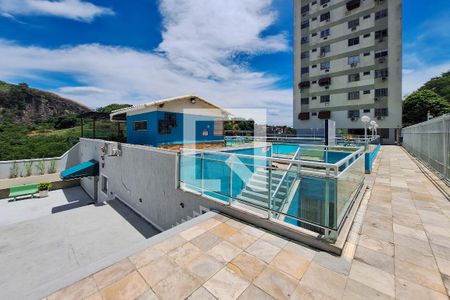 Apartamento à venda com 60m², 2 quartos e 1 vagaÁrea comum - Piscina