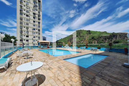 Apartamento à venda com 60m², 2 quartos e 1 vagaÁrea comum - Piscina
