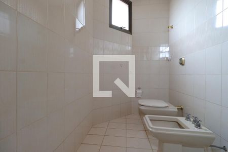 Apartamento para alugar com 171m², 3 quartos e 2 vagasBanheiro da Suíte 2 e 3