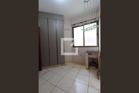 Apartamento para alugar com 171m², 3 quartos e 2 vagasÁrea de Serviço