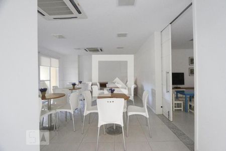 Apartamento à venda com 100m², 3 quartos e 2 vagasÁrea comum - Salão de festas infantis
