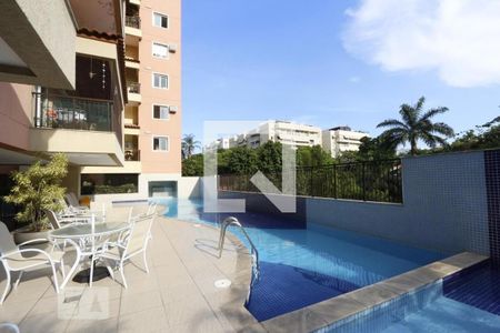 Apartamento à venda com 100m², 3 quartos e 2 vagasÁrea comum - Piscina