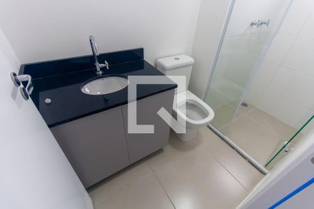 Apartamento para alugar com 55m², 2 quartos e 1 vaga Apartamento para alugar com 55m², 2 quartos e 1 vagaBanheiro da Suíte
