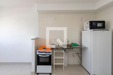 Sala/ Cozinha de apartamento para alugar com 1 quarto, 26m² em Jardim Mirante, São Paulo