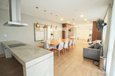 Apartamento à venda com 75m², 2 quartos e 1 vagaÁrea comum