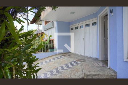 Casa à venda com 234m², 4 quartos e 2 vagasPátio Frente