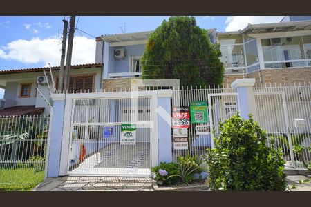 Casa à venda com 234m², 4 quartos e 2 vagasFachada