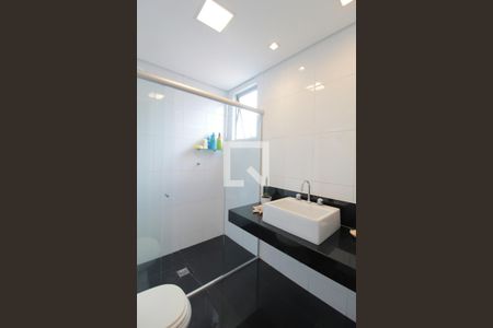 Apartamento à venda com 156m², 4 quartos e 3 vagasBanheiro da Suíte 2