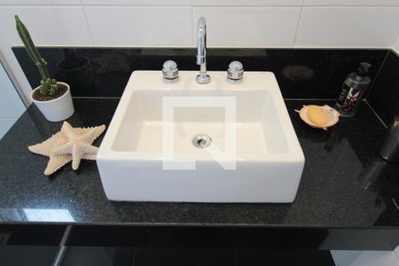 Apartamento à venda com 156m², 4 quartos e 3 vagasBanheiro da Suíte 2