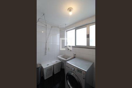 Apartamento à venda com 156m², 4 quartos e 3 vagasCozinha e Área de Serviço