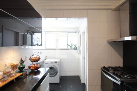 Apartamento à venda com 156m², 4 quartos e 3 vagasCozinhaCozinha e Área de Serviço