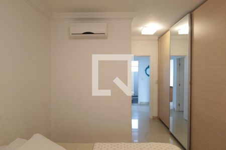 Apartamento à venda com 156m², 4 quartos e 3 vagasSuíte 1
