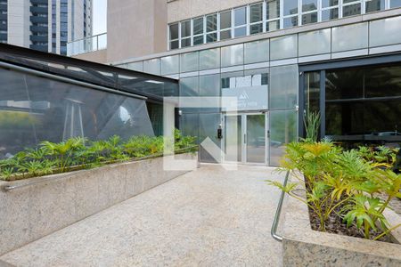 Studio à venda com 68m², 1 quarto e 2 vagas Studio à venda com 68m², 1 quarto e 2 vagasFachada