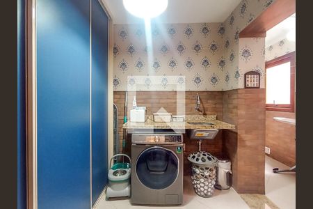 Casa de condomínio à venda com 404m², 3 quartos e 2 vagasLavanderia