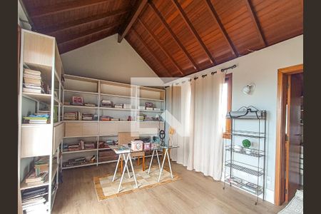 Casa de condomínio à venda com 404m², 3 quartos e 2 vagasEdícula