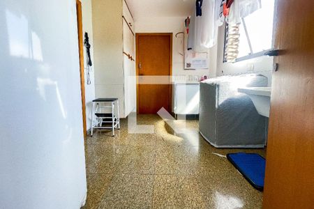 Apartamento para alugar com 238m², 3 quartos e 3 vagasLavanderia