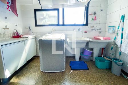 Apartamento para alugar com 238m², 3 quartos e 3 vagasLavanderia