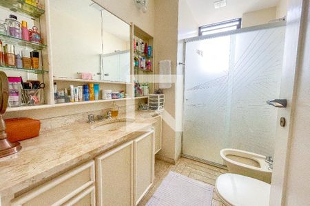 Apartamento para alugar com 238m², 3 quartos e 3 vagasBanheiro da Suíte 2