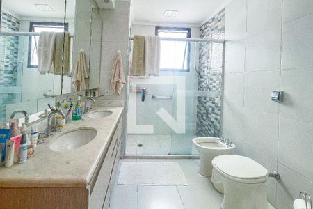 Apartamento para alugar com 238m², 3 quartos e 3 vagasBanheiro da Suíte