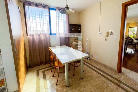 Apartamento para alugar com 238m², 3 quartos e 3 vagasCopa