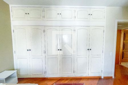 Apartamento para alugar com 238m², 3 quartos e 3 vagasSuíte 1