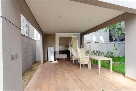 Apartamento para alugar com 39m², 2 quartos e sem vagaÁrea comum - Churrasqueira