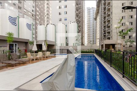 Apartamento para alugar com 39m², 2 quartos e sem vagaÁrea comum - Piscina