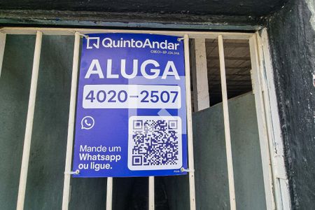 Casa para alugar com 80m², 2 quartos e sem vaga Casa para alugar com 80m², 2 quartos e sem vagaFachada