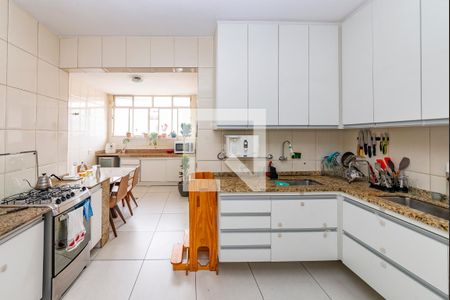 Apartamento para alugar com 170m², 4 quartos e 2 vagasCozinha