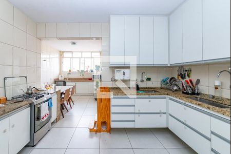 Apartamento para alugar com 170m², 4 quartos e 2 vagasCozinha
