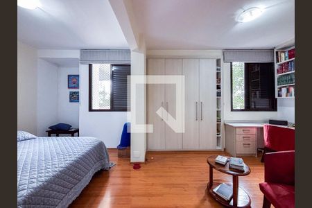 Apartamento à venda com 130m², 2 quartos e 3 vagas