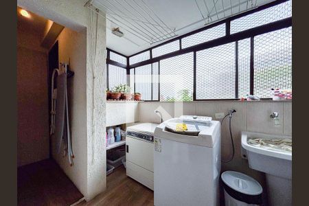 Apartamento à venda com 130m², 2 quartos e 3 vagas