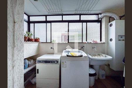 Apartamento à venda com 130m², 2 quartos e 3 vagas