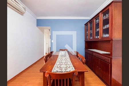 Apartamento à venda com 130m², 2 quartos e 3 vagas