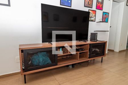 Sala de apartamento para alugar com 2 quartos, 75m² em Água Branca, São Paulo