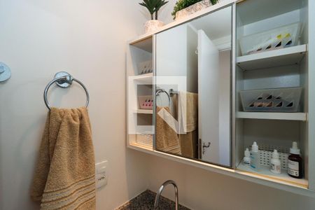 Apartamento à venda com 70m², 2 quartos e 2 vagas Apartamento à venda com 70m², 2 quartos e 2 vagasBanheiro da Suíte